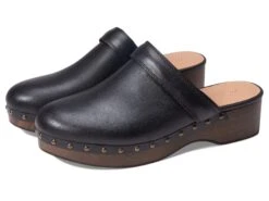 Madewell The Cecily Clog In Oiled Leather
